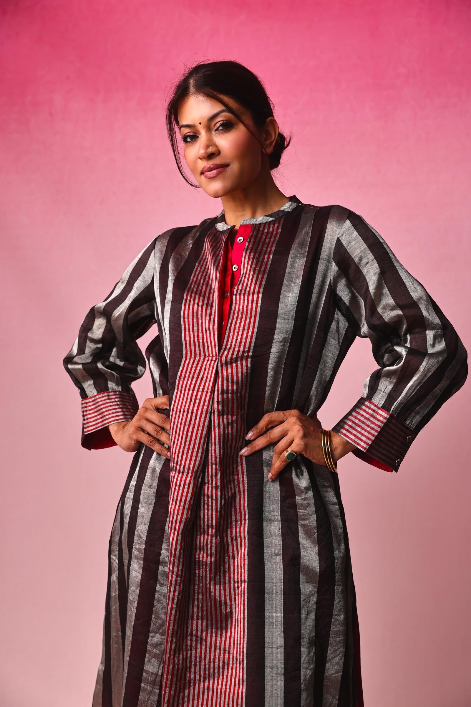 Jhumki Zari Tissue Kurta Set in Multicolor by Lavira