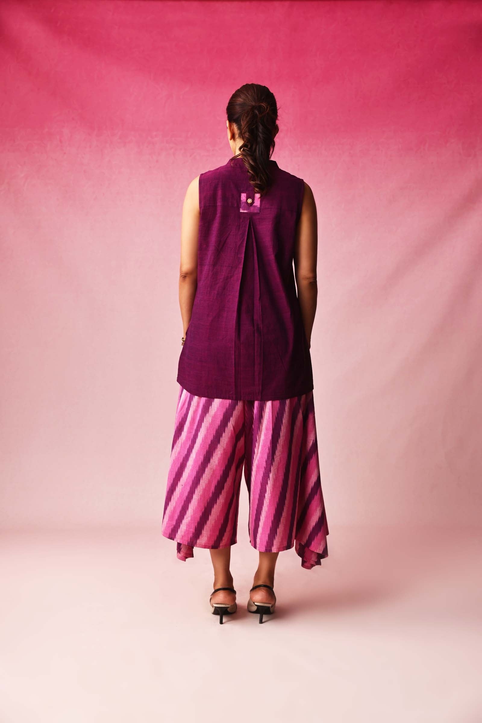 Sandhya & Tarangini Mangalgiri Ikkat Co-ord Set in Red by Lavira