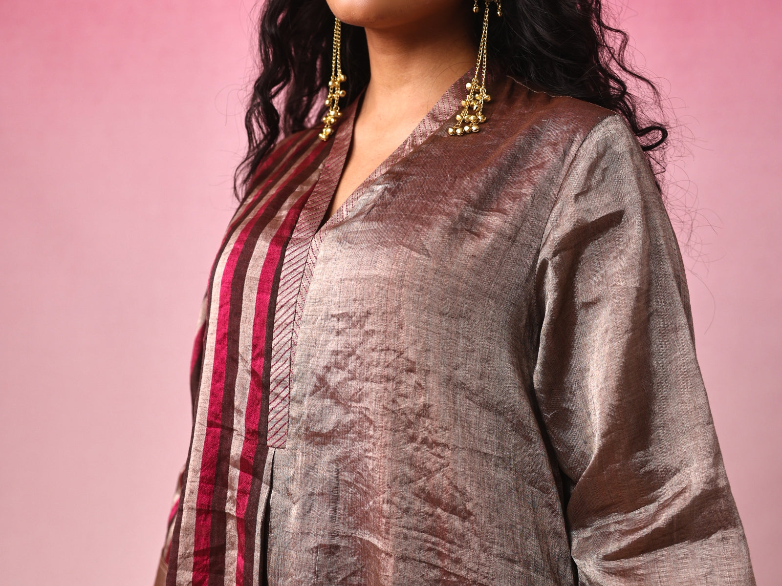 Sangama Zari Tissue Kurta Set in Multicolor by Lavira